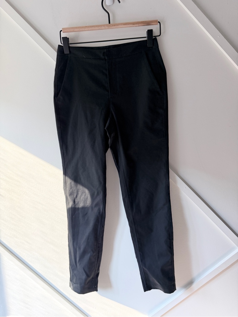 Lululemon Black Trouser Pants Size 2 | Slim Tapered Work Office Pants